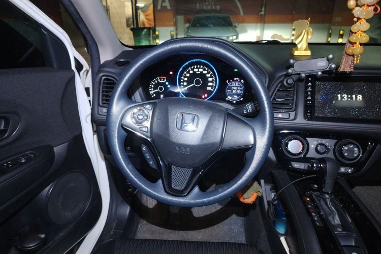 Used Honda Vezel 2020 1.5L CVT Pioneer Edition Steering Wheel