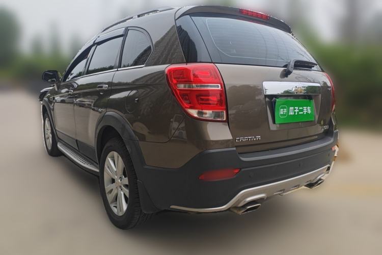 Used Chevrolet Captiva 2017 2.4L 4x4 Flagship Edition 7-Seater
