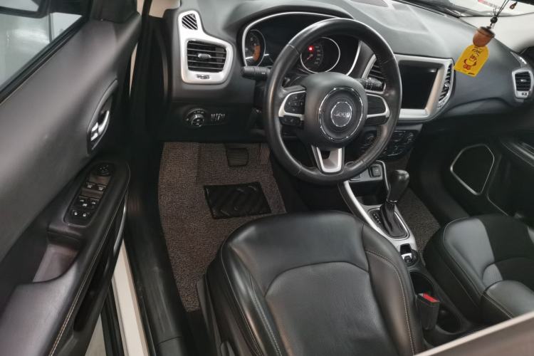 Used Jeep Compass 2017 200T Automatic Family Edition