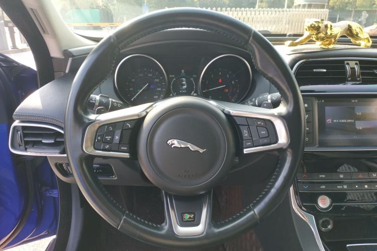 Used Jaguar XE 2017 2.0T 200 PS R-Sport