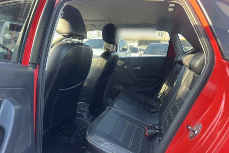 Used Volkswagen Polo 2016 1.6L Automatic Comfort Model