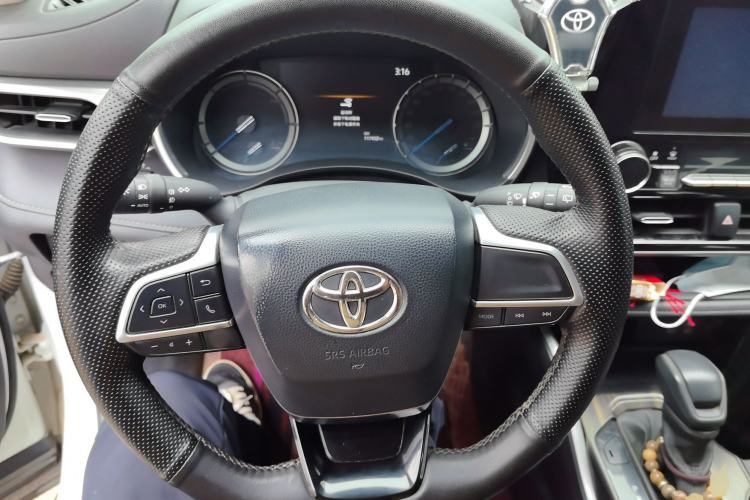 Used Toyota Highlander 2022 Dual-Engine 2.5L Two-Wheel Drive Elite Edition 5 Seats