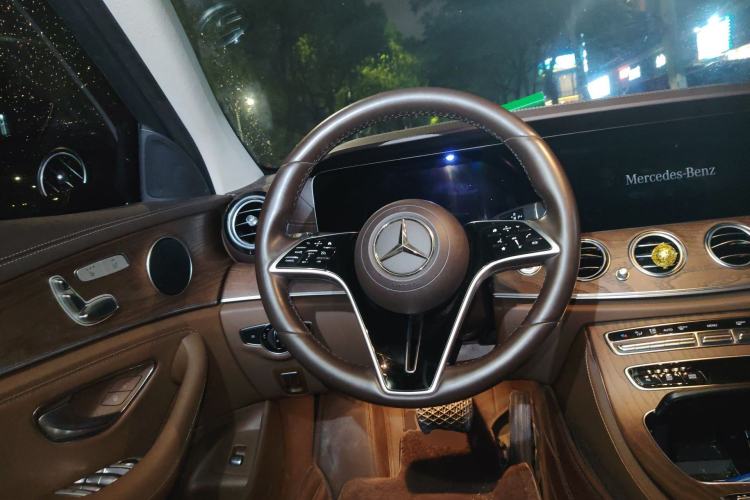 Used Mercedes-Benz E-Class 2022 Second Facelift E 300 L Fashion Edition