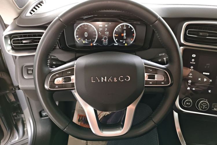 Used Lynk & Co 01 2019 2.0T Two-Wheel Drive Zhaopu Version China VI Standard
