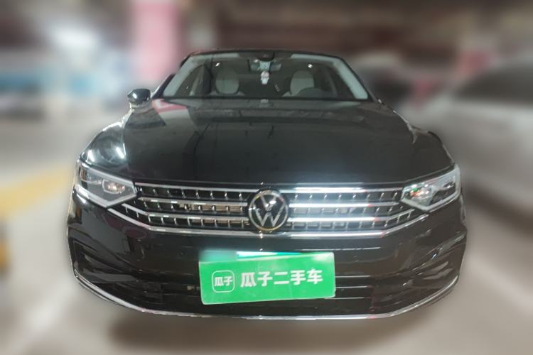 Used Volkswagen Magotan 2026 30 Million Vehicles Selected Model 380TSI DSG Luxury Edition Front