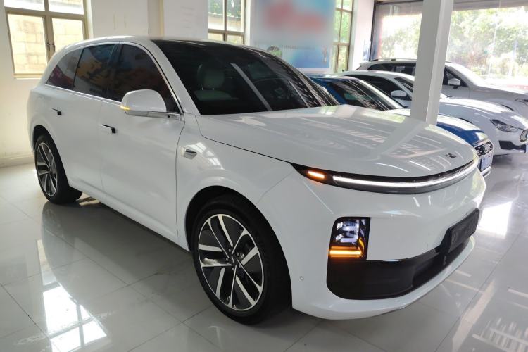 Used Li Auto L6 2024 Pro Model Front Right 45 Deg