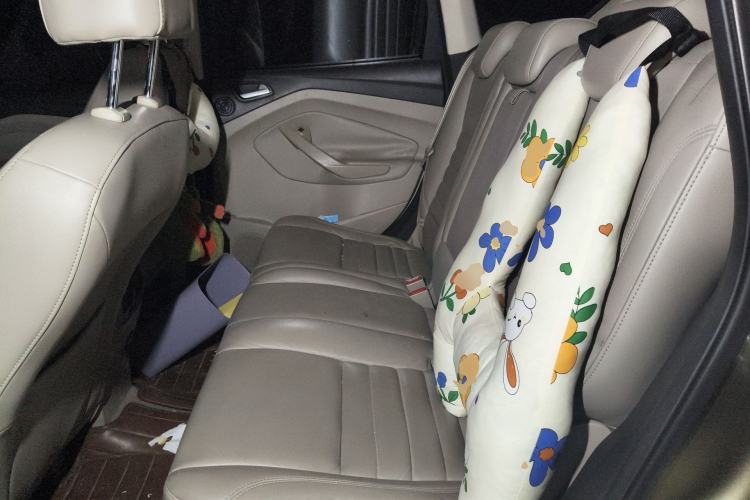 Used Ford Kuga 2013 2.0L GTDi Four-Wheel-Drive Elite Model Left Rear Seat