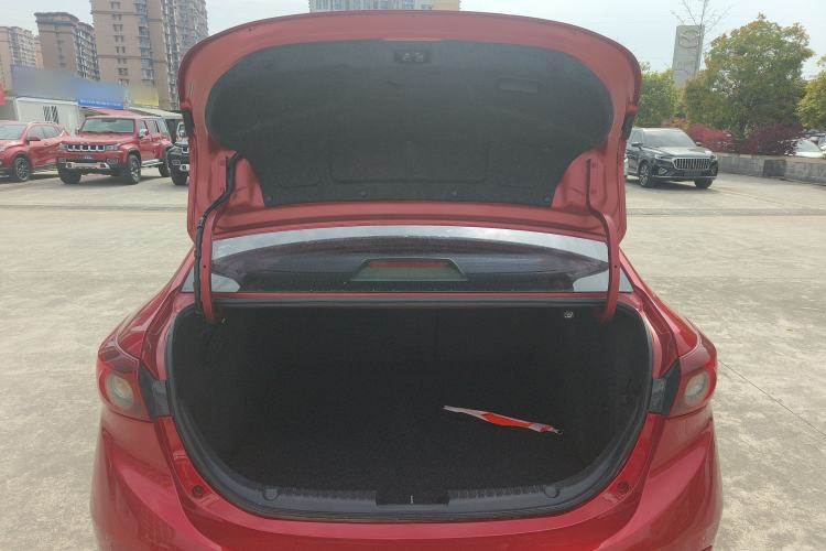 Used Mazda 3 Axela 2017 Sedan 1.5L Automatic Comfort Model Emission Standard China V
