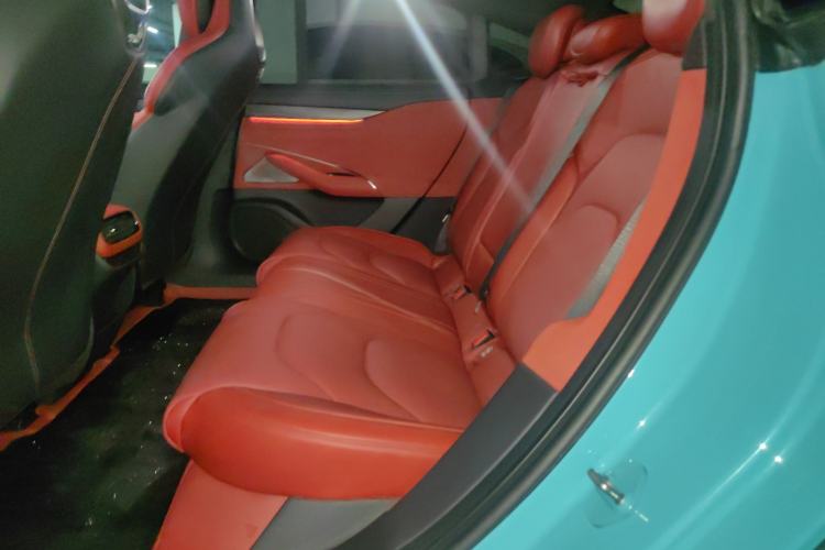 Used Xiaomi Auto SU7 2024 Rear-Drive Ultra-Long Range Advanced Pro-Level Intelligent Driving Version Left Rear Seat