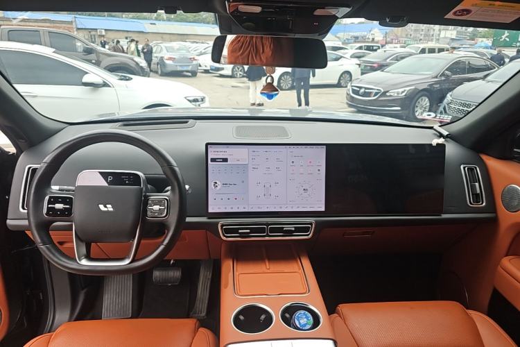 Used Li Auto L8 2024 Ultra Model
