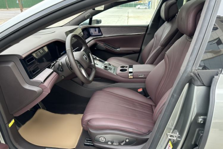 Used Denza Z9GT 2024 1100 4x4 Ultra First Edition Left Front Seat