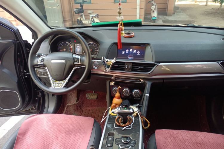 Used Haval H6 2019 Sport Edition 1.5T Automatic Two-Wheel Drive Elite Model China VI Center Console