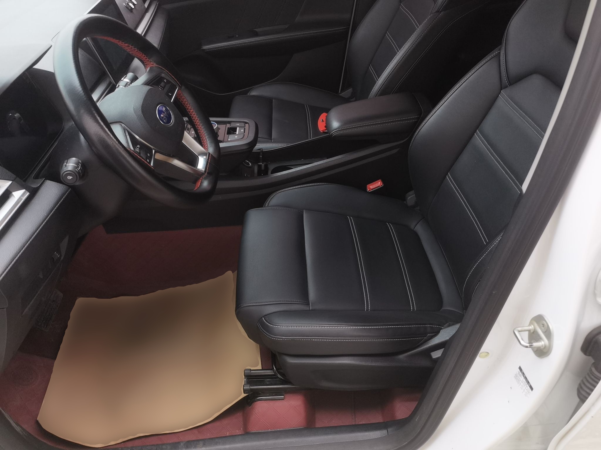 Переднее сиденье в автомобиле