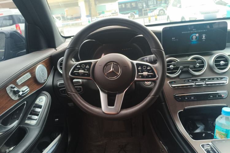 Used Mercedes-Benz GLC 2021 GLC 300 L 4MATIC Dynamic Model Steering Wheel