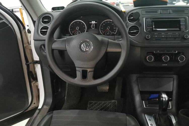 Used Volkswagen Tiguan L 2017 300TSI Automatic Two-Wheel Drive Silk Road Luxury Edition