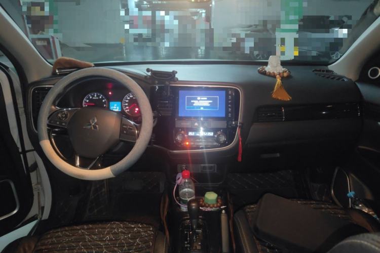 Used Mitsubishi Outlander 2017 2.0L Two-Wheel Drive Glory Edition 5 Seats
