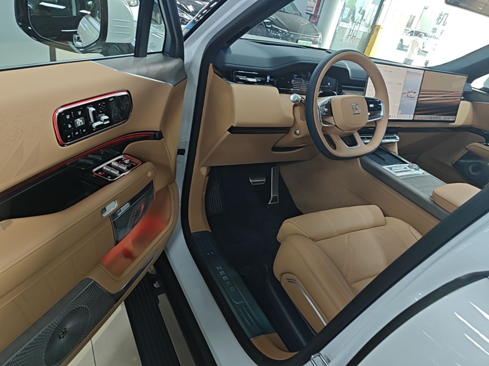 Zeekr 9X 2025 Ultra Edition 70kWh — снимка 18