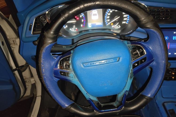 Used Venucia D60 2018 1.6L CVT Smart Connect Elite Edition