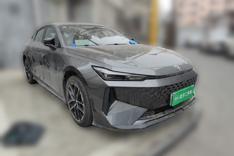 Used CHANGAN UNI-V iDD 2024 Blue Whale Smart Electric iDD 136km ZhiKu Model