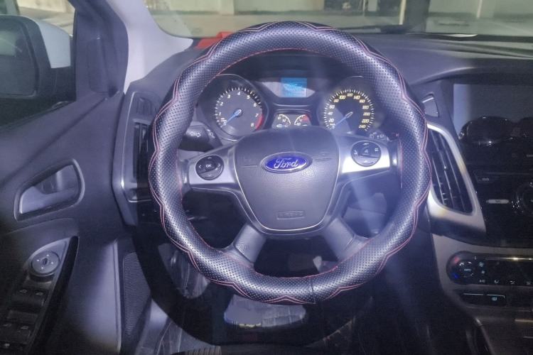 Used Ford Focus 2012 Hatchback 1.6L Automatic Fashion Edition
