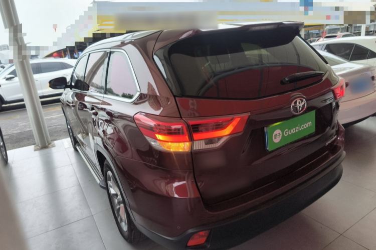 Used Toyota Highlander 2018 2.0T Four-Wheel Drive Luxury Edition 7 Seats China V Emission Standard
