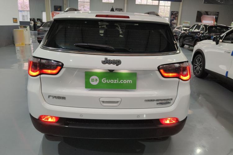 Used Jeep Compass 2019 200T Automatic Family Edition - Connected Large Screen Version
