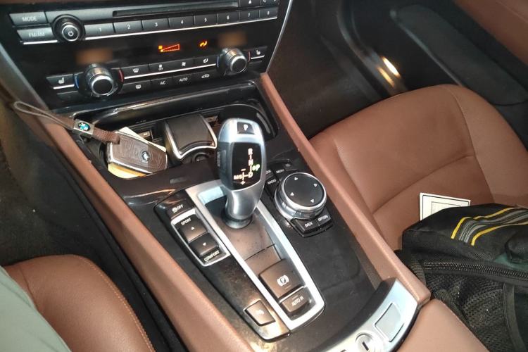 Used BMW 5 Series GT 2015 528i Leading Model Gear Lever