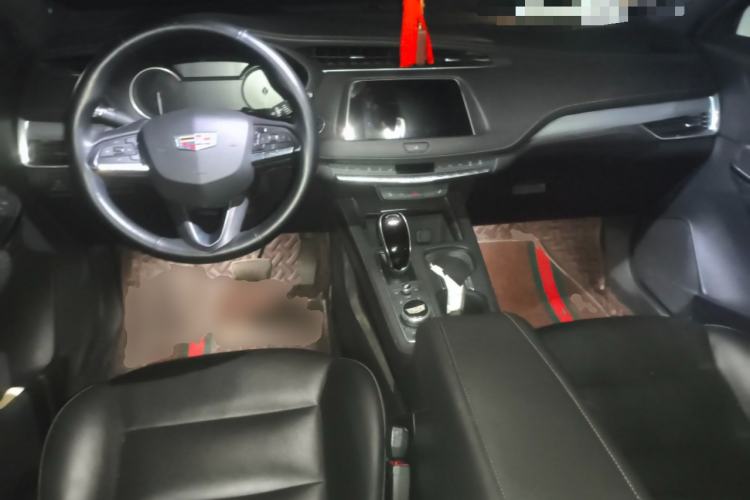 Used Cadillac XT4 2021 28T Two-Wheel Drive Leading Version
