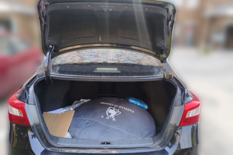 Used Nissan Sylphy 2019 1.6XV CVT Smart Connect Luxury Edition China VI Standard Trunk