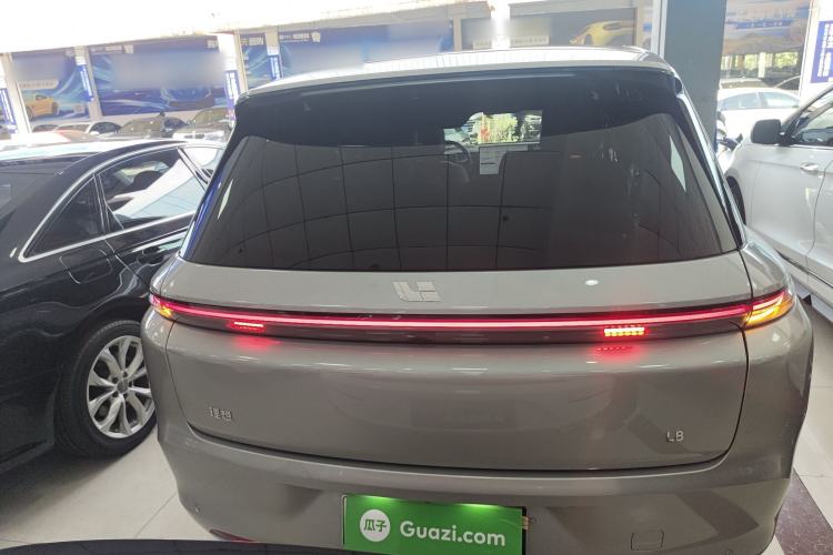 Used Li Auto L8 2023 Pro Model
