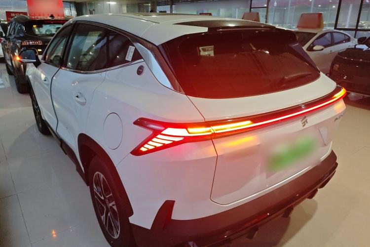 Used JETOUR Shanhai L6 2024 1.5TD DHT MAX