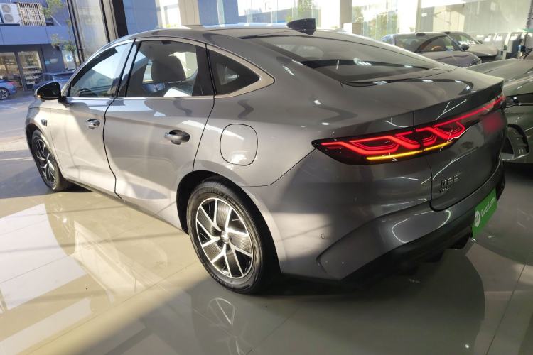 Used BYD Qin L 2025 DM-i Smart Drive 120KM Leading Model