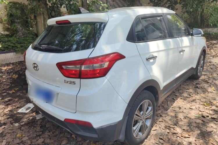 Used Hyundai ix25 2015 1.6L Automatic Two-Wheel Drive Smart GLS Trim Rear Right 45 Deg