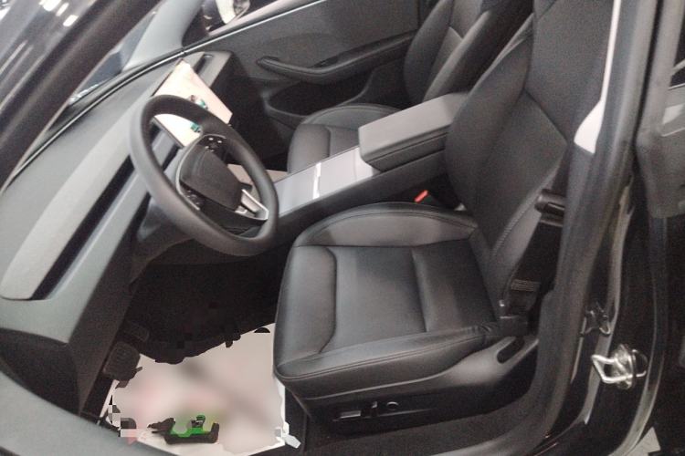 Used Tesla Model 3 2023 Rear-Wheel-Drive Version
