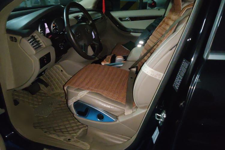 Used Mercedes-Benz R-Class 2010 R 350 L 4MATIC Left Front Seat