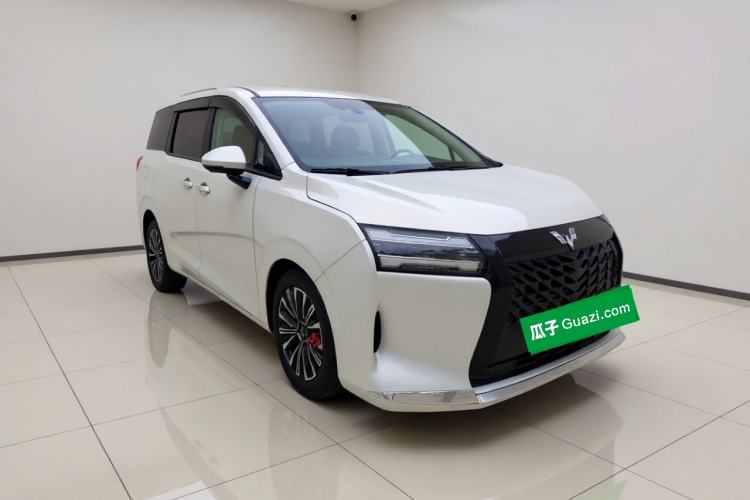 Used Wuling 730 2025 Model 1.5T CVT Elite Edition Front Right 45 Deg