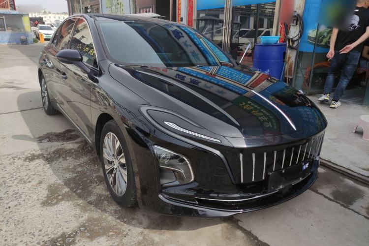 Used Hongqi E-QM5 2022 431 km Charge & Enjoy Edition
