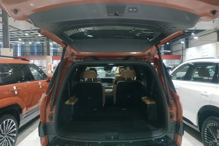 Used Hyundai Santa Fe 2024 2.0T Connoisseur Ultra Trunk