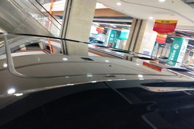 Used VOYAH Dream 2025 EV Four-Wheel Drive Flagship Kunpeng Edition
