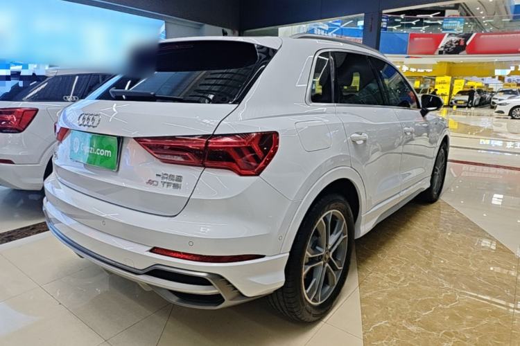 Used Audi Q3 2022 40 TFSI Fashion Dynamic Model
