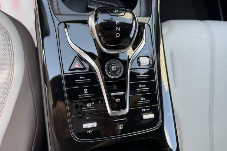 Used BYD Qin PLUS 2024 HONOR Edition DM-i 55KM Leading Model
