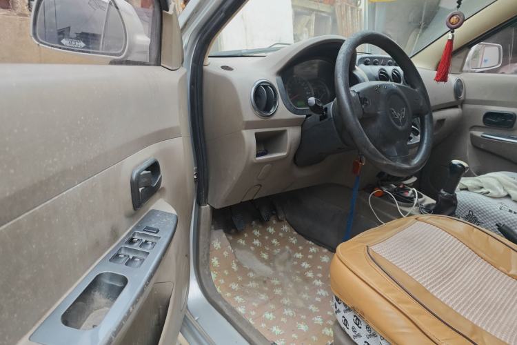 Used Wuling Hongguang 2010 1.2L Comfort Edition China IV Driver Seat