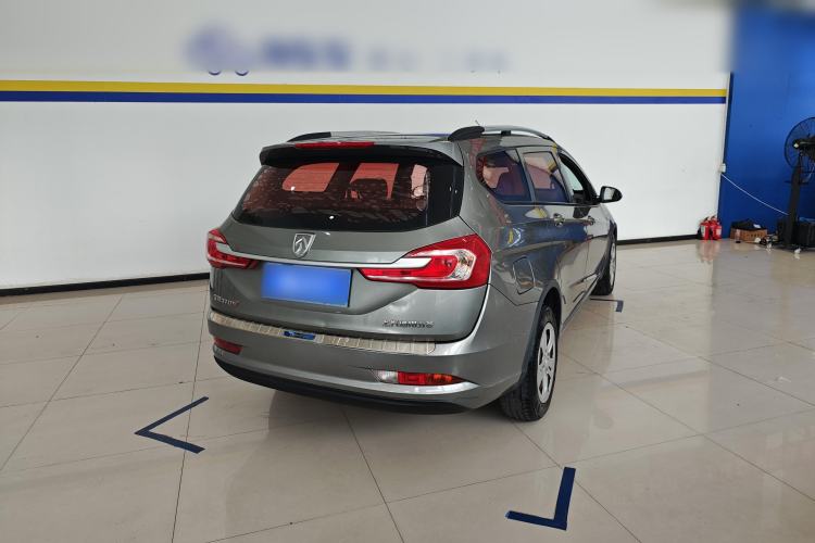 Used Baojun 310W 2017 1.5L Manual Comfort Version China V