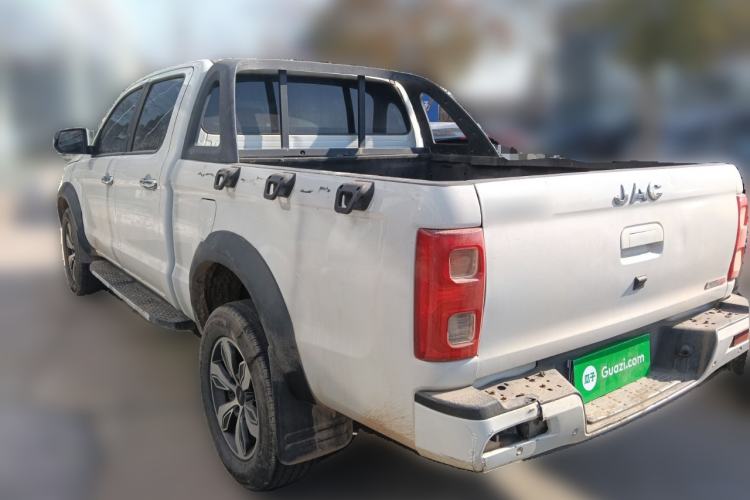 Used JAC T8 2018 2.0T Diesel Two-Wheel Drive Luxury Trim with Dual HFC4DB2-1D