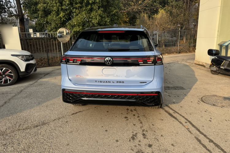 Used Volkswagen Tiguan L 2024 PRO 380TSI Four-Wheel Drive R-Line Prestige Edition
