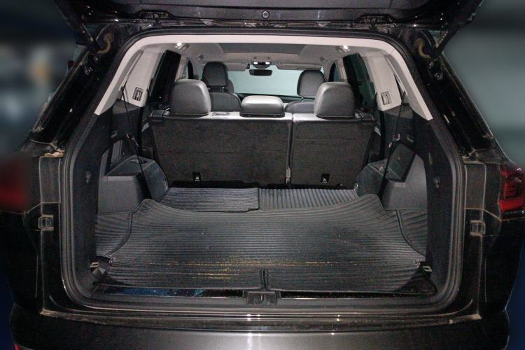 Used Volkswagen Talagon 2022 380TSI All-Wheel-Drive Luxury Prestige Pro 7-Seater Trunk