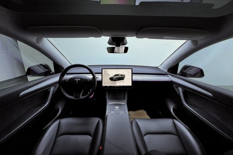 Used Tesla Model Y 2024 Rear-Wheel-Drive Version
