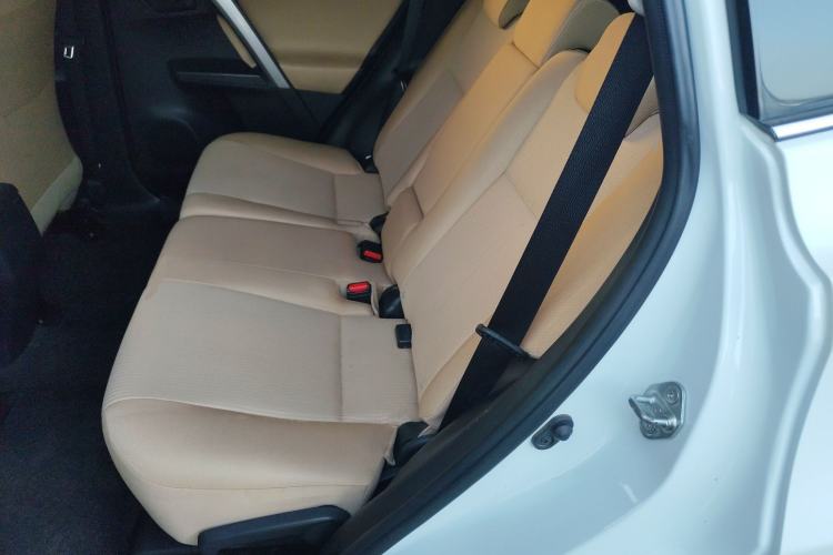 Used Toyota RAV4 2016 2.0L CVT Two-Wheel Drive Urban Edition China V Standard