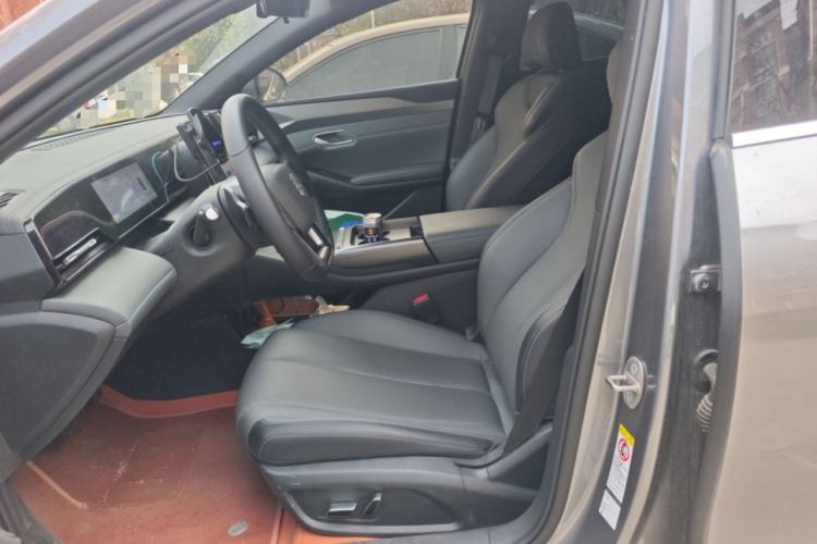 Used BYD Qin L 2025 EV 545KM Beyond Version Left Front Seat