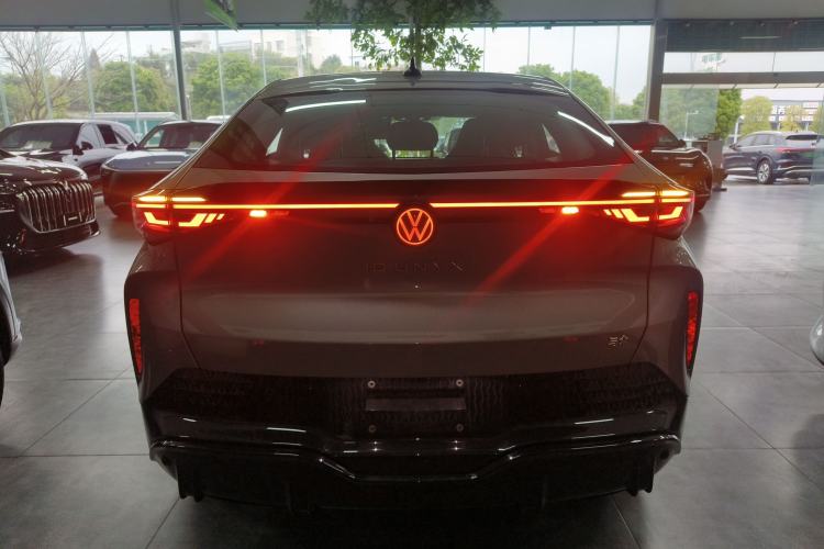 Used Volkswagen ID.UNYX 2024 Pro Long-Range Version
